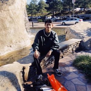 Meet your Posher, Cristian